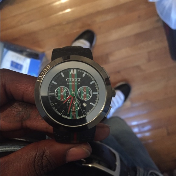 Gucci Watch - Picture 1 of 2